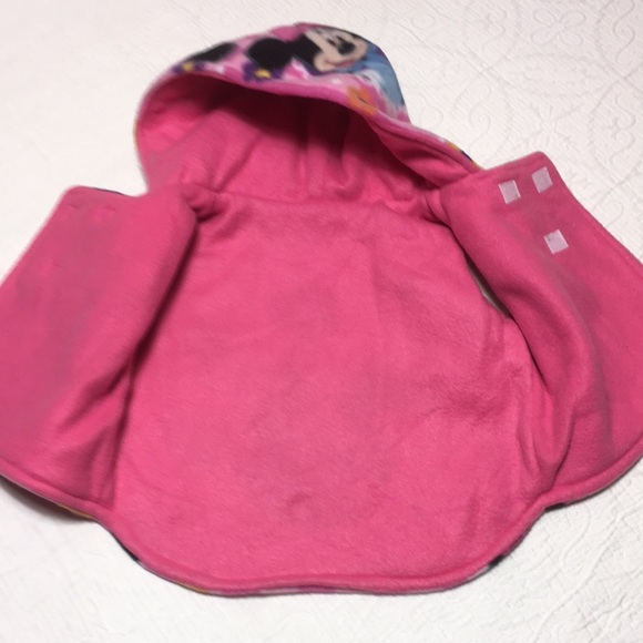 18m? (4/$20) Minnie Mouse Fleece Hooded Vest - Picture 8 of 16